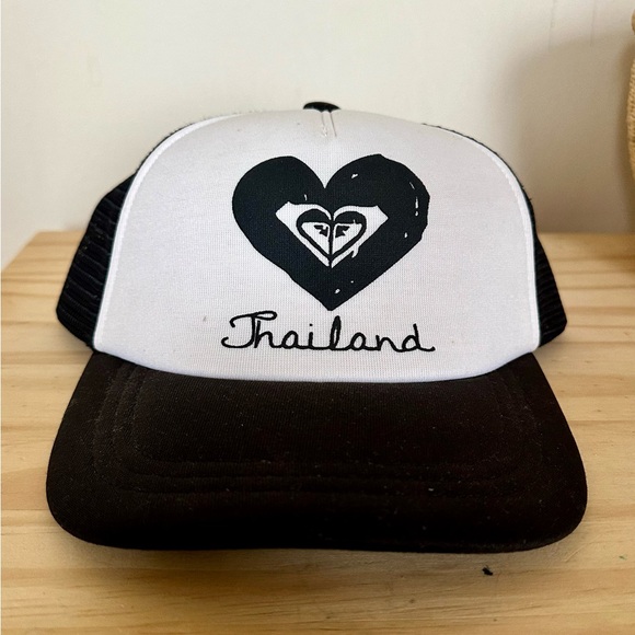 Roxy Thailand Black and white trucker hat - Picture 3 of 3